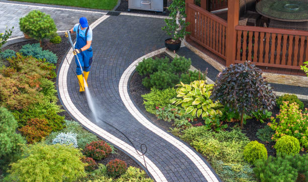 Best House Pressure Washing  in Central Islip, NY